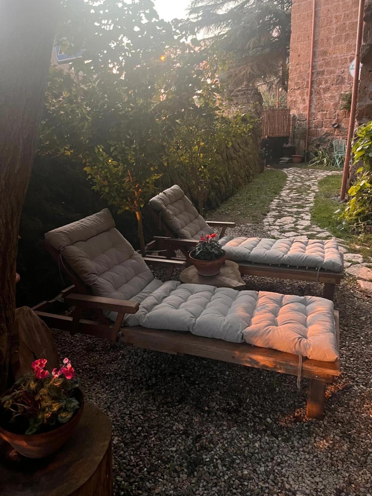 B&B Etruscan Garden Sutri Ngoại thất bức ảnh